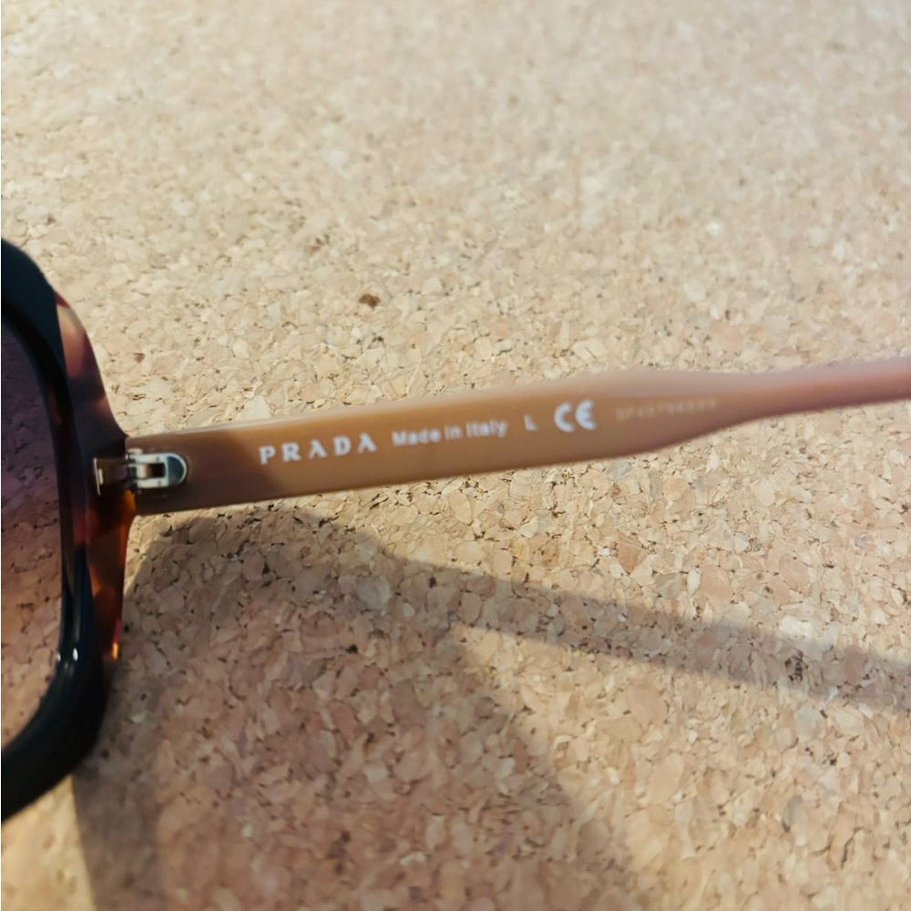 "PRADA" sunglasses - Picture 3 of 5